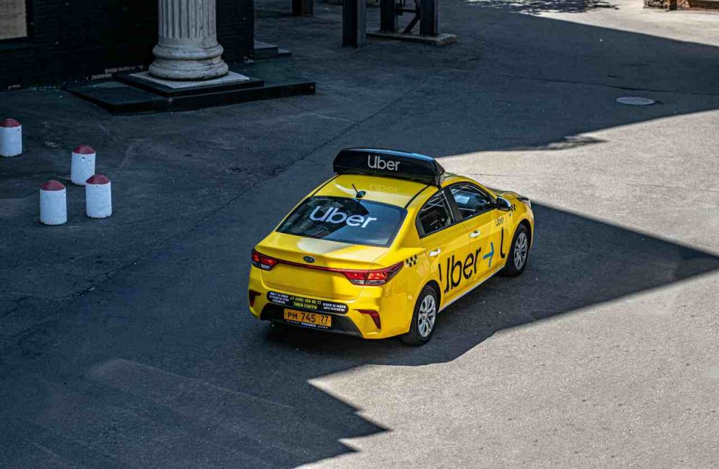 Bologna: ora puoi dare il voto al taxista | É arrivato Uber